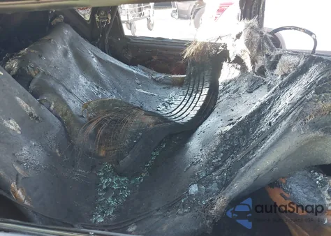 2010 Pontiac Vibe from USA, damaged, VIN 5Y2SP6E01AZ414725